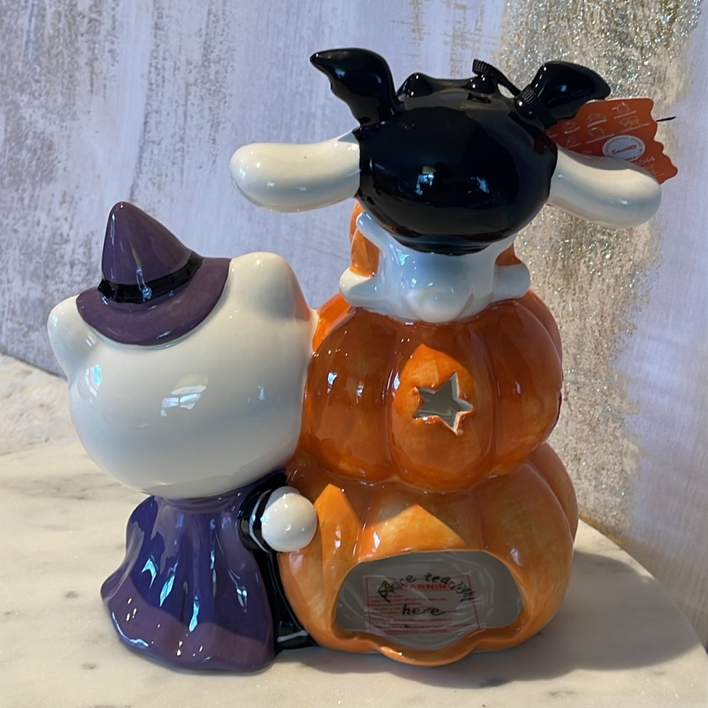 Hello Kitty and Cinnamoroll Halloween Figurine Halloween decoration 🎃👻🦇 - Picture 3 of 5